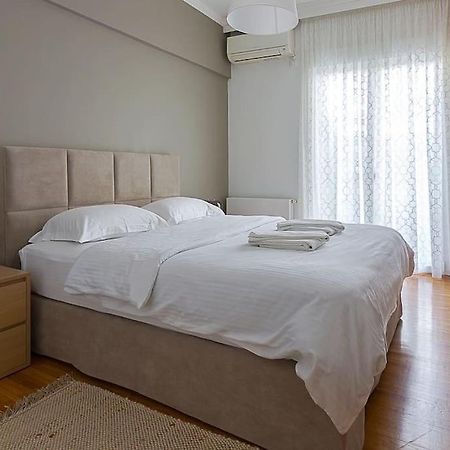 A Unique Apartment In The Historical Center-3Bds Athen Eksteriør bilde