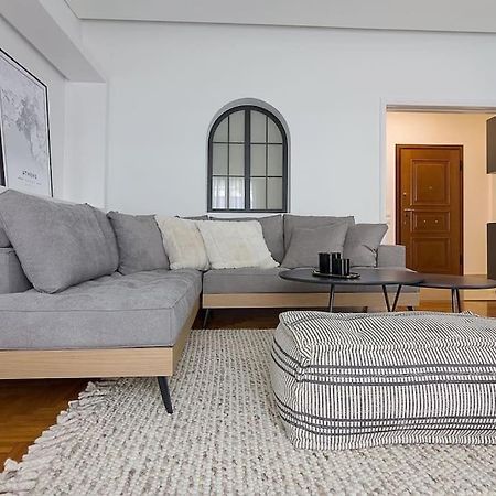 A Unique Apartment In The Historical Center-3Bds Athen Eksteriør bilde