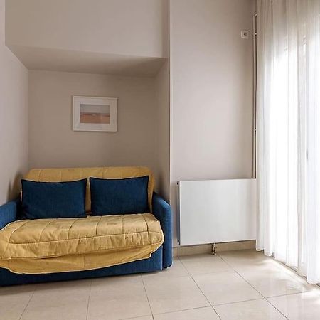 A Unique Apartment In The Historical Center-3Bds Athen Eksteriør bilde